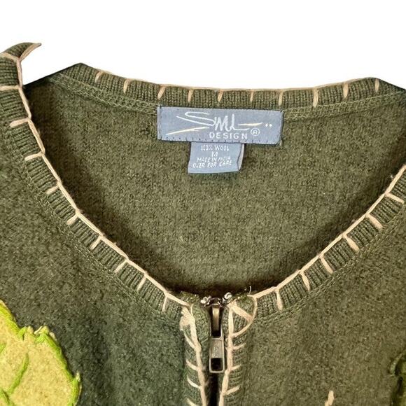 Wool Sweater Vest Fall Leaves Women Vintage Size Medium Has Hole Green Autumn - Picture 12 of 16